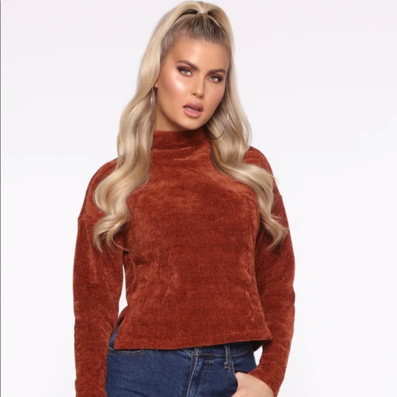 Fashion Nova Sweaters - Fashion Nova Cropped Rust Color Shoulder Zip Chenille Sweater